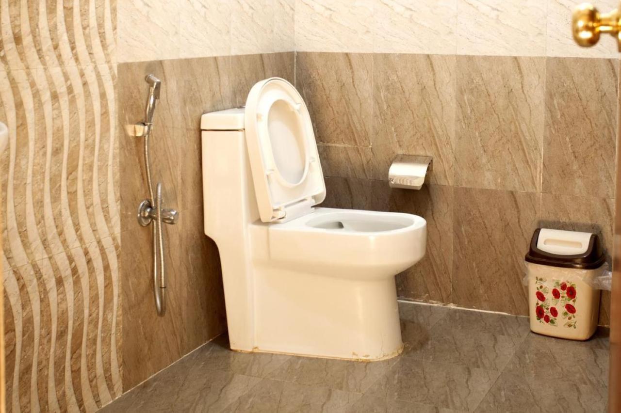 Airport Hotel Edge Home Stay Neu-Delhi Exterior foto