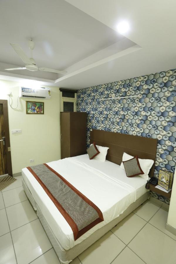 Airport Hotel Edge Home Stay Neu-Delhi Exterior foto